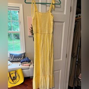 Adorable long yellow maxi dress with sinched  top